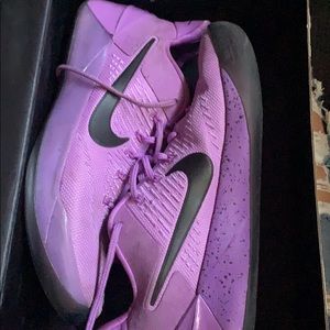 Purple Kobe a.d